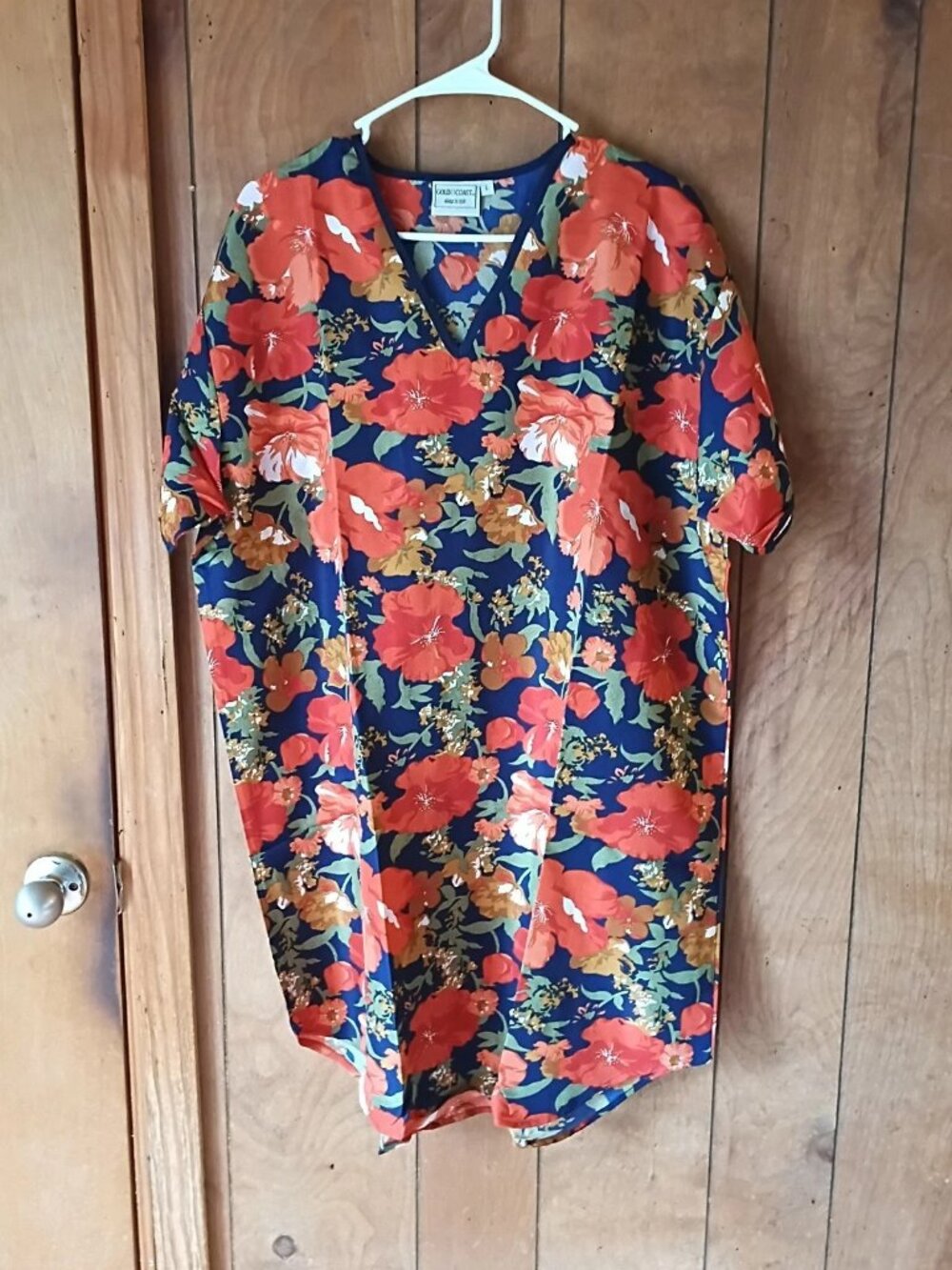 Gold Coast Women’s Floral Dress Size L Blue Red Short Sleeve V-Neck Polyester